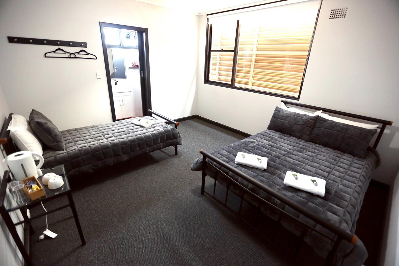 Panania Hotel Sydney Екстериор снимка