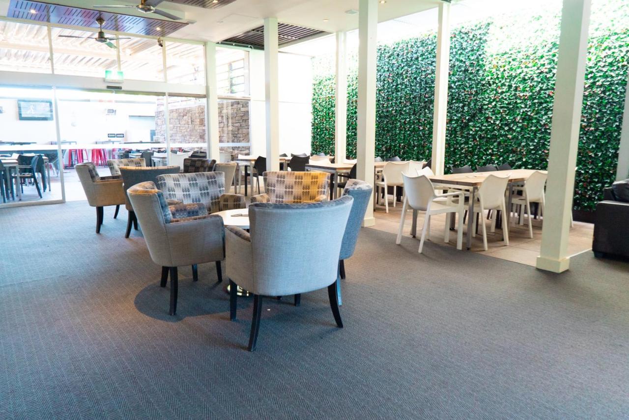 Panania Hotel Sydney Екстериор снимка