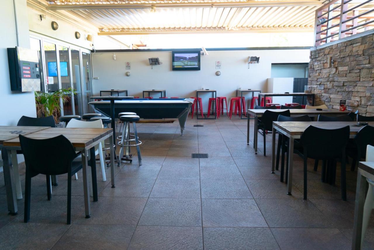 Panania Hotel Sydney Екстериор снимка